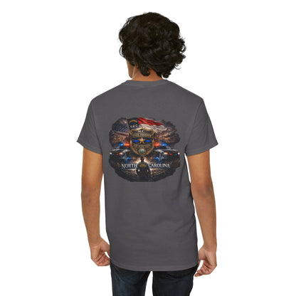 Sworn to serve-State Trooper Badge North Carolina T‑Shirt – Motto